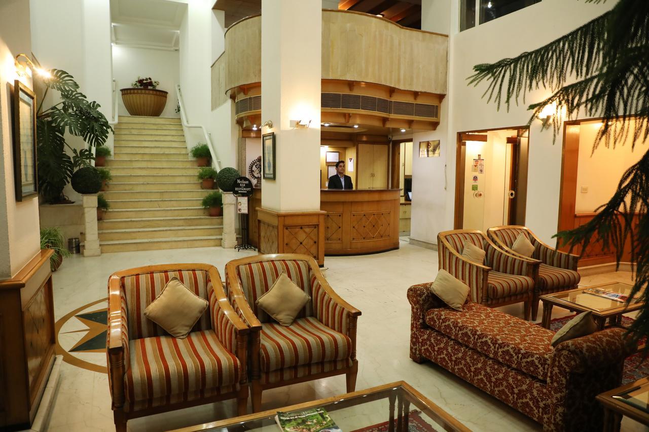 Hotel Baljees Regency Шимла Екстериор снимка