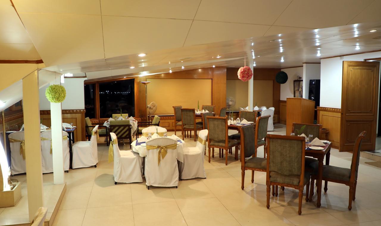 Hotel Baljees Regency Шимла Екстериор снимка