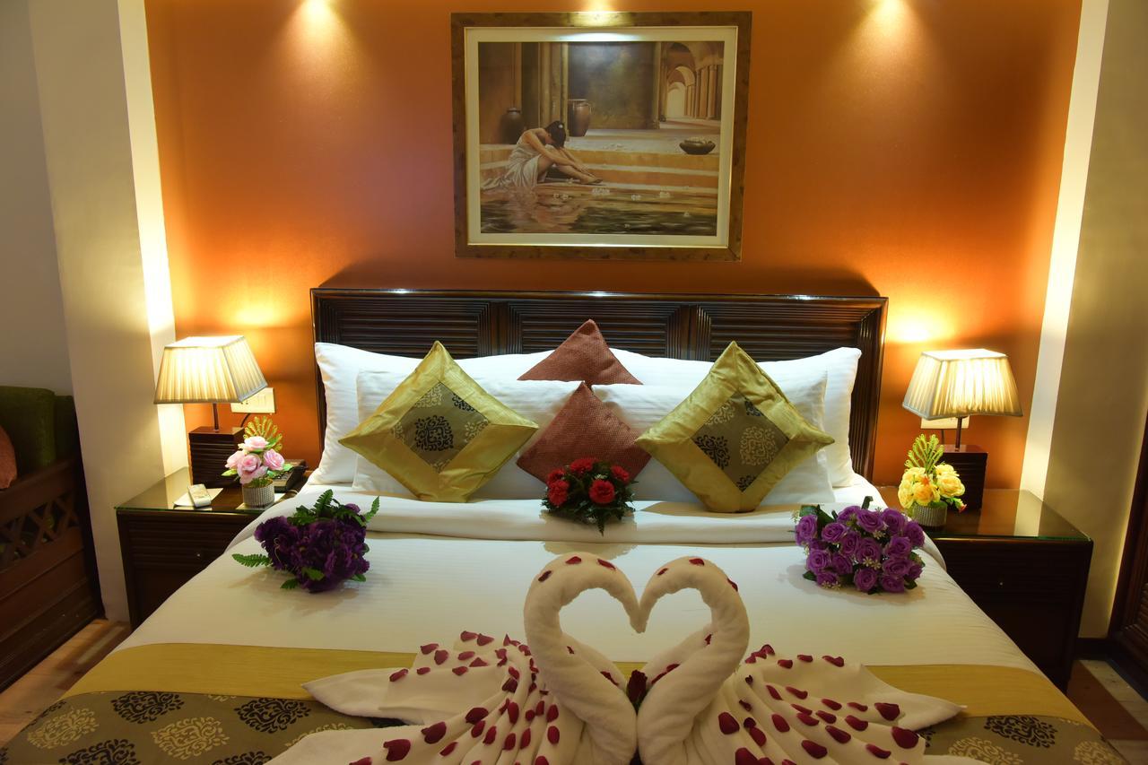 Hotel Baljees Regency Шимла Екстериор снимка
