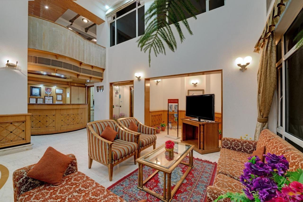 Hotel Baljees Regency Шимла Екстериор снимка